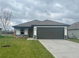 670 N Pecan St, Gardner, KS 66030