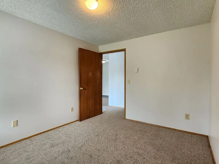 4816 SW Murray Blvd — Photo 10
