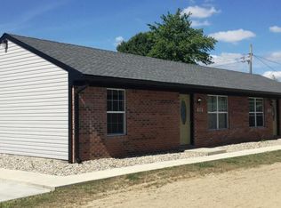 1226 E 4th St, Greenfield, IN 46140