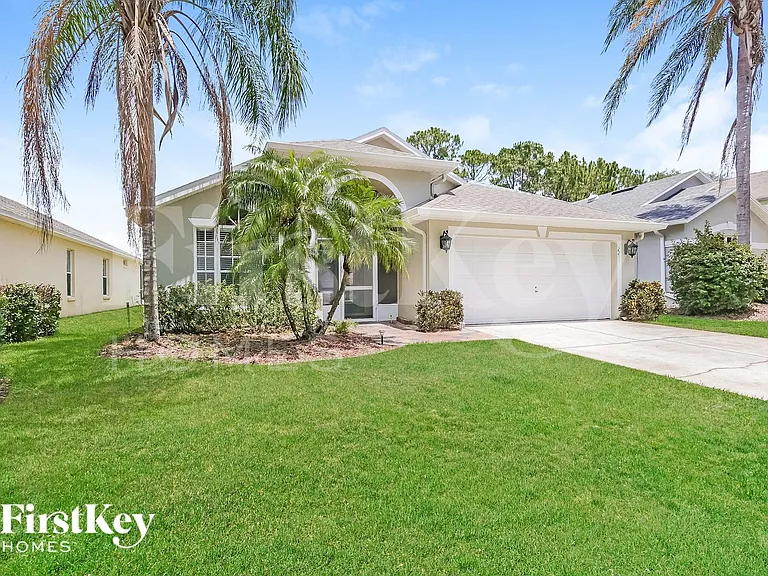 2251 Mallory Cir — Photo 2