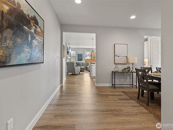2nd image of 6685 Skipper Lane SE