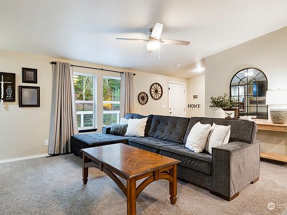 4th image of 8101 174th Street NW