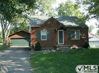 1029 E Northfield Ave, Pontiac, MI 48340