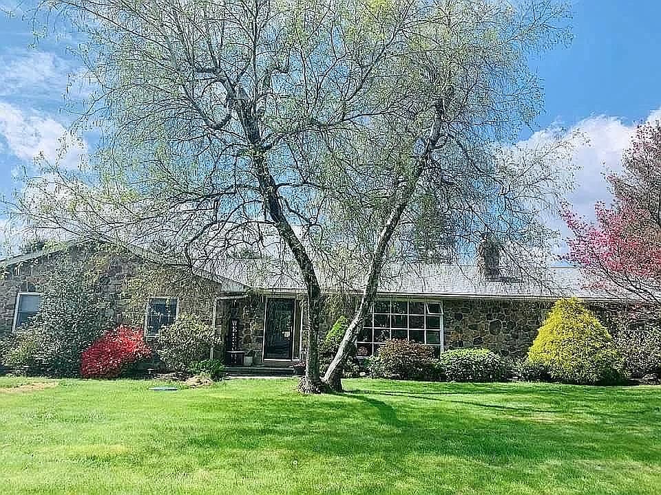 2350 Hill Rd, Easton, PA 18042 Zillow