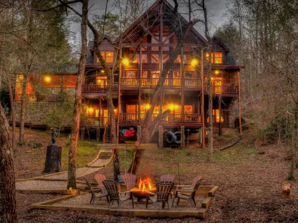 1082 Sunset Rd, Epworth, GA 30541