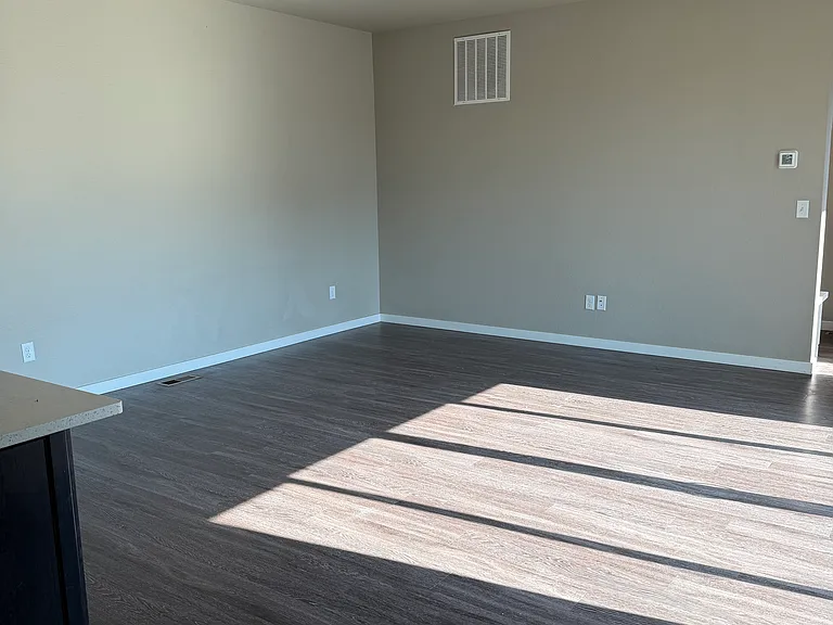 3003 Sykes Dr — Photo 6