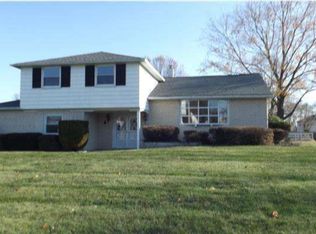 125 W Rambler Dr, Holland, PA 18966