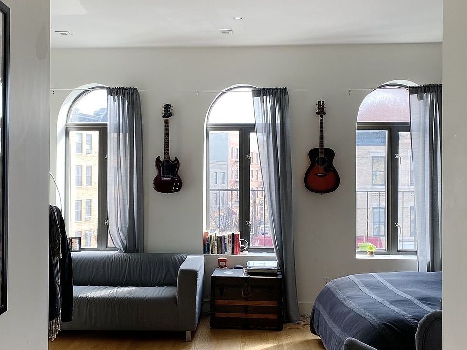 1st image of 688 Washington Ave #2R