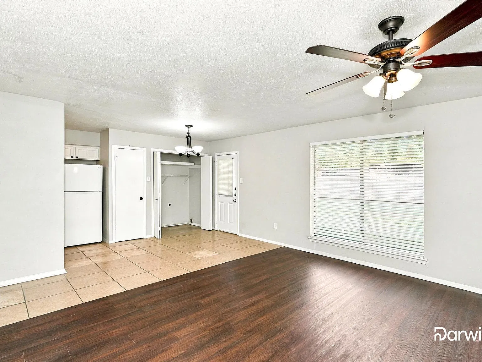 3 bed, 2.0 bath, 1391 sqft, $1,850 — Photo 4