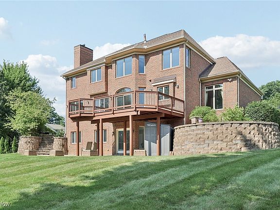 2nd image of 1042 Lancewood Dr