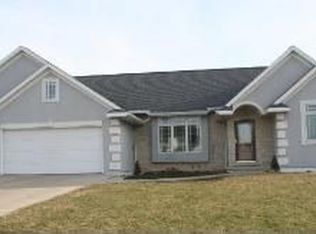 2770 Blue Spruce Dr, Green Bay, WI 54311