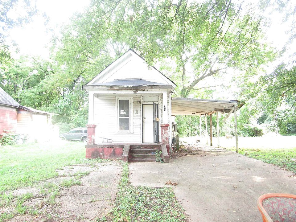 1st image of 688 E Trigg Ave
