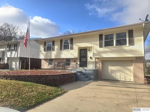 128 James St, Plattsmouth, NE 68048