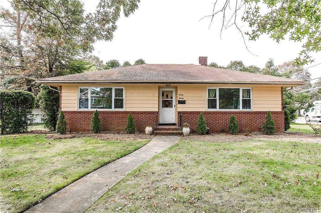 2020 Beech Street, Wantagh, NY 11793 Zillow