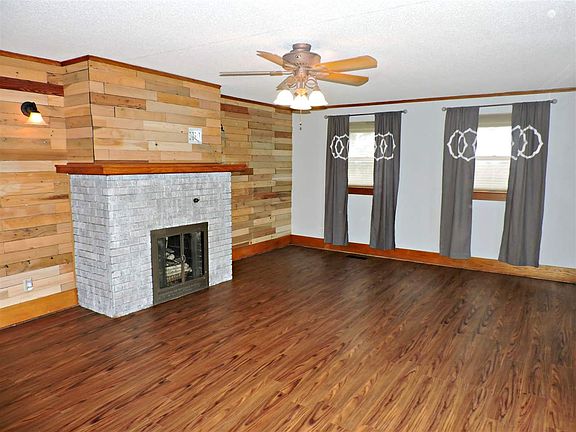 3rd image of 5075 11th Ave