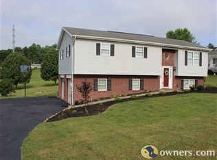 22332 Willow Creek Cir, Bristol, VA 24202