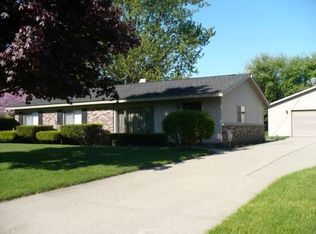 5665 Dvorak St, Clarkston, MI 48346