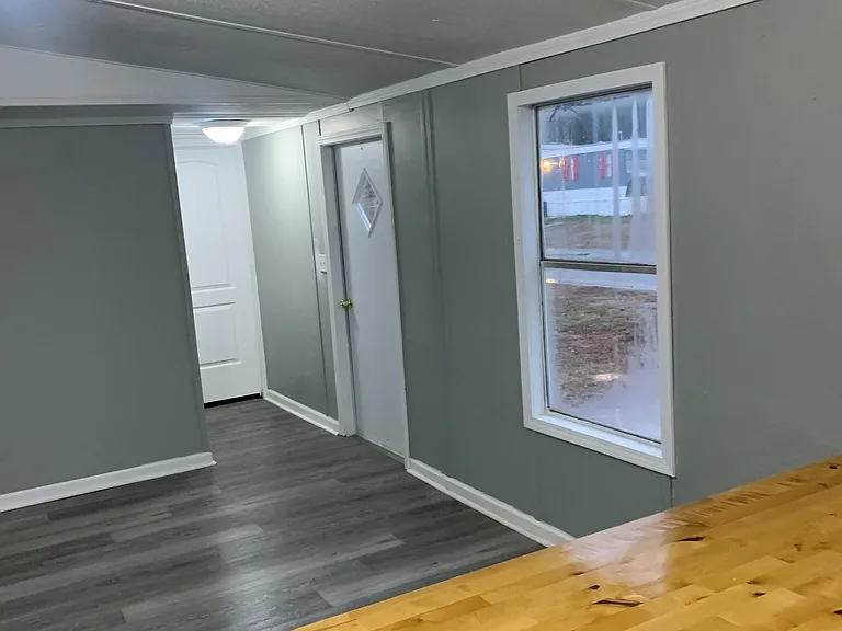 330 Haslam St #15 — Photo 3