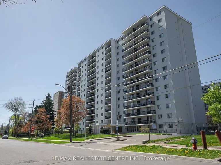 1100 Caven St #704 — Photo 22