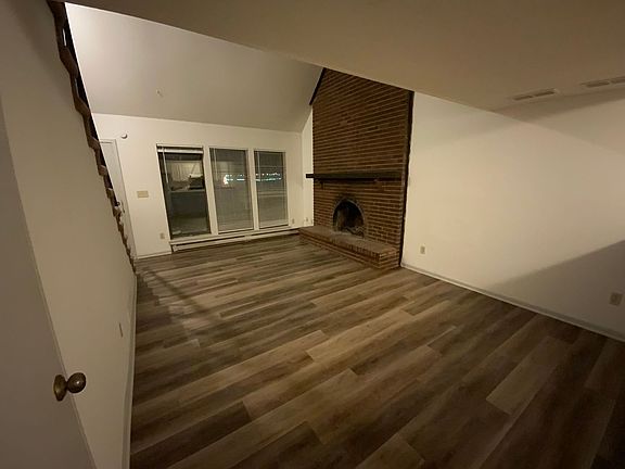 4th image of 5615 E Yosemite Ave