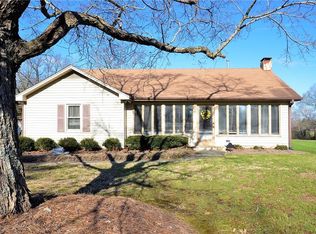 6556 Coltrane Mill Rd, Greensboro, NC 27406