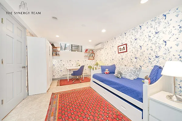 Rented by Compass | media 23