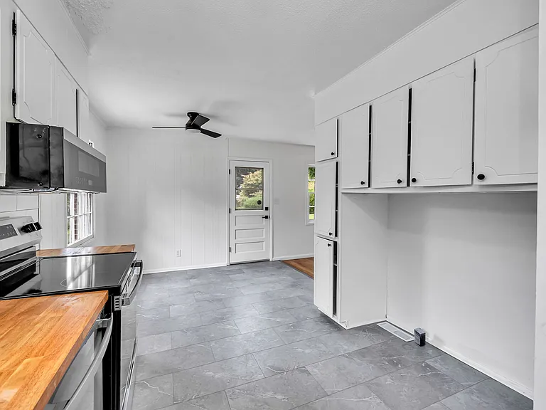 1306 Madison Ave — Photo 19