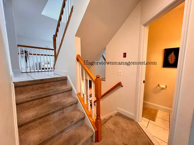 11507 Rolling Green Ct — Photo 21
