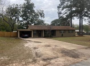 421 W University St, Magnolia, AR 71753