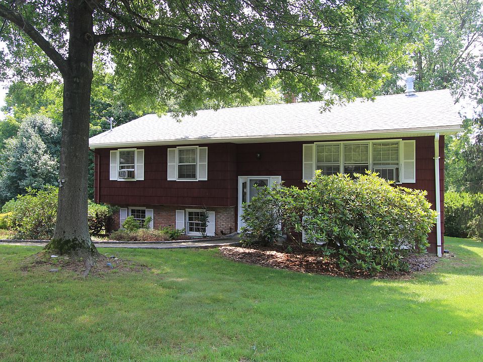 1st image of 2574 Windmill Ct