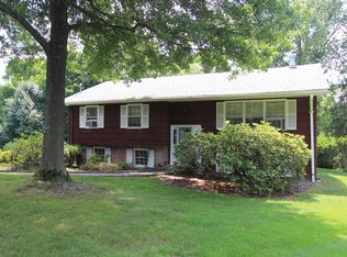 2574 Windmill Ct, Yorktown Heights, NY 10598