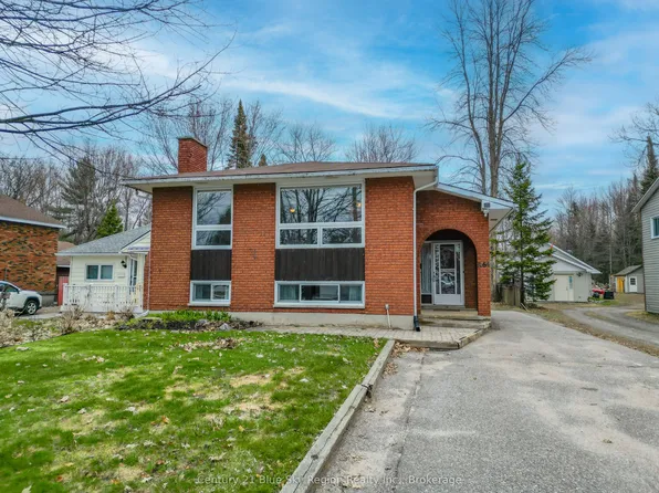 1064 Premier Rd, North Bay, ON P1A 2J1