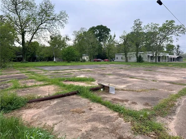 1101 8th St, Colfax, LA 71417