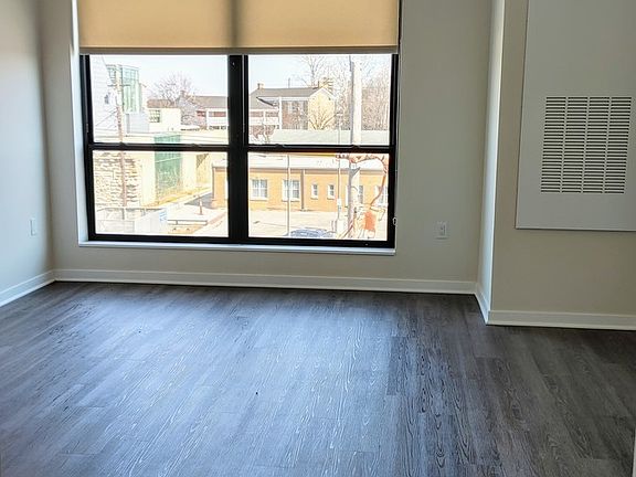 3rd image of 4101 Broadway #S4