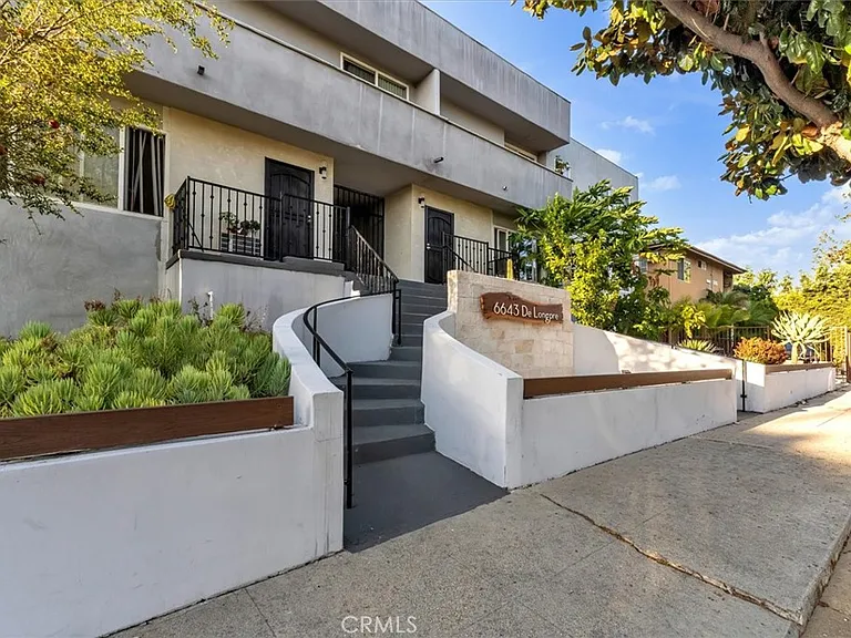6643 De Longpre Ave #10 — Photo 22