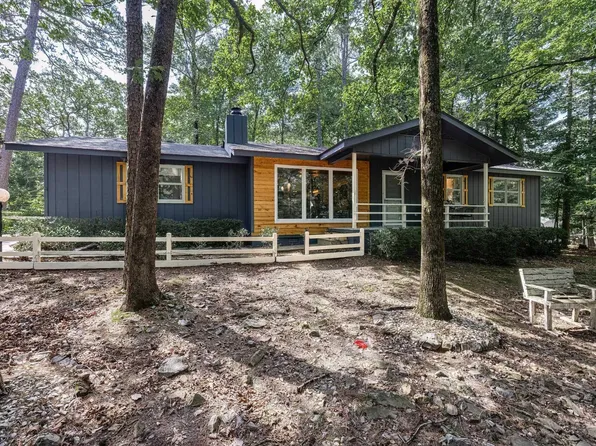1 La Poola Cir, Hot Springs, AR 71909