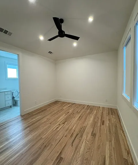 4th bedroom (2nd floor)