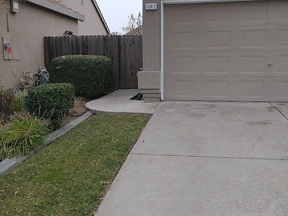 3rd image of 10912 Lava Bed Ln