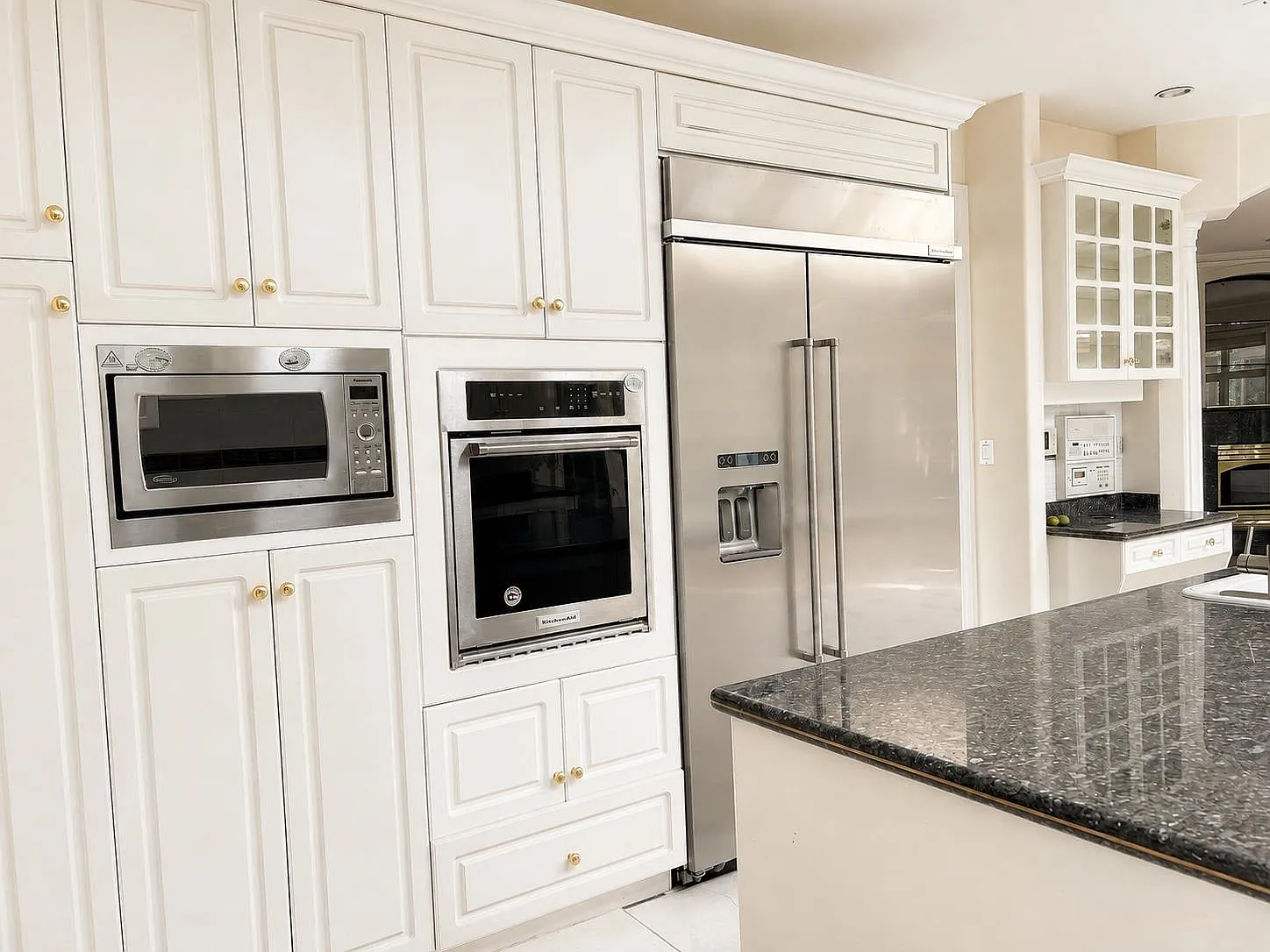 6 bed, 3500 sqft, $7,200 — Photo 3