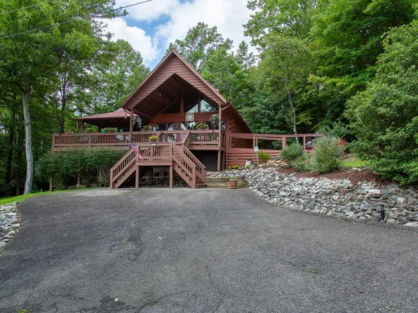 1211 Starry Nights Dr, Fancy Gap, VA 24328