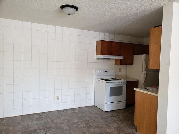 2nd image of 110 10th Ave SE APT 105