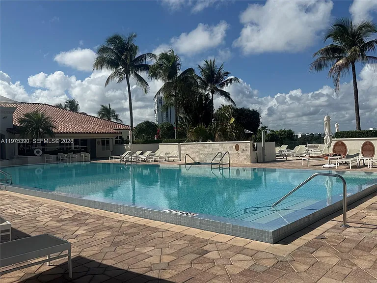 20000 Country Club Dr #9 — Photo 22