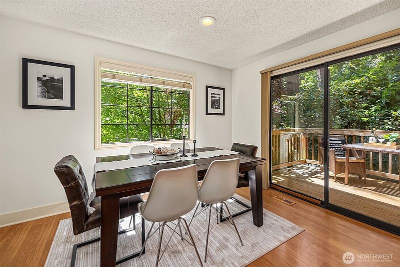 3rd image of 15605 180th Avenue NE