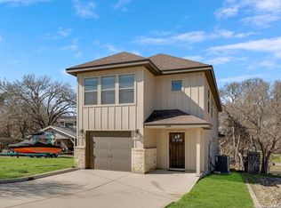 630 Three Oaks Rd, Seguin, TX 78155