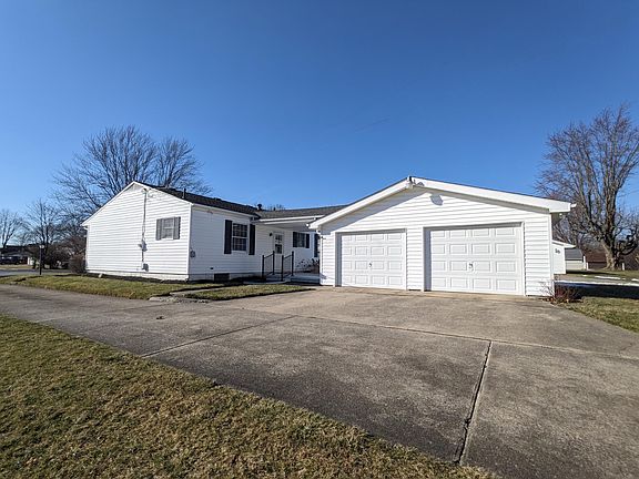 4th image of 48 Benedict Dr