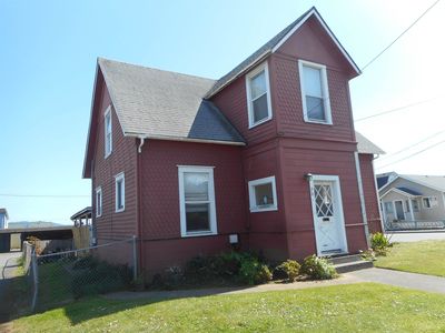 909 9th St, Crescent City, CA, 95531