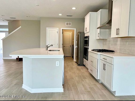 5th image of 385 Brookgreen Way