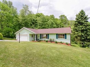 569 Upper Middletown Rd, Smock, PA 15480