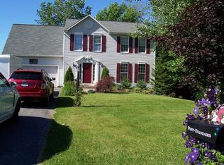 3 Canterbury Rd, Baldwinsville, NY 13027