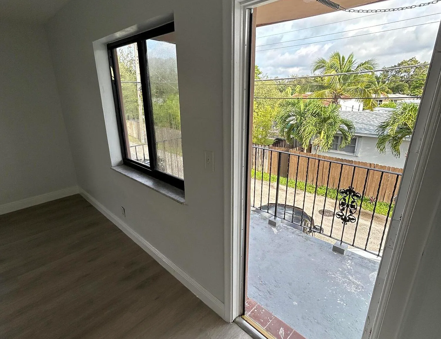 1 bed, 1.0 bath, 10576 sqft, $1,582 — Photo 4